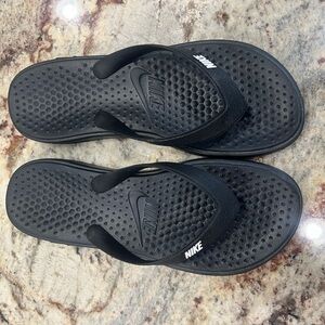 Nike Black Textured Massage Foam Flip Flops
